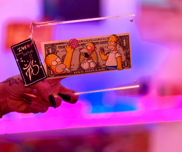 Homers Donut - mit 24 Karat Blattgold